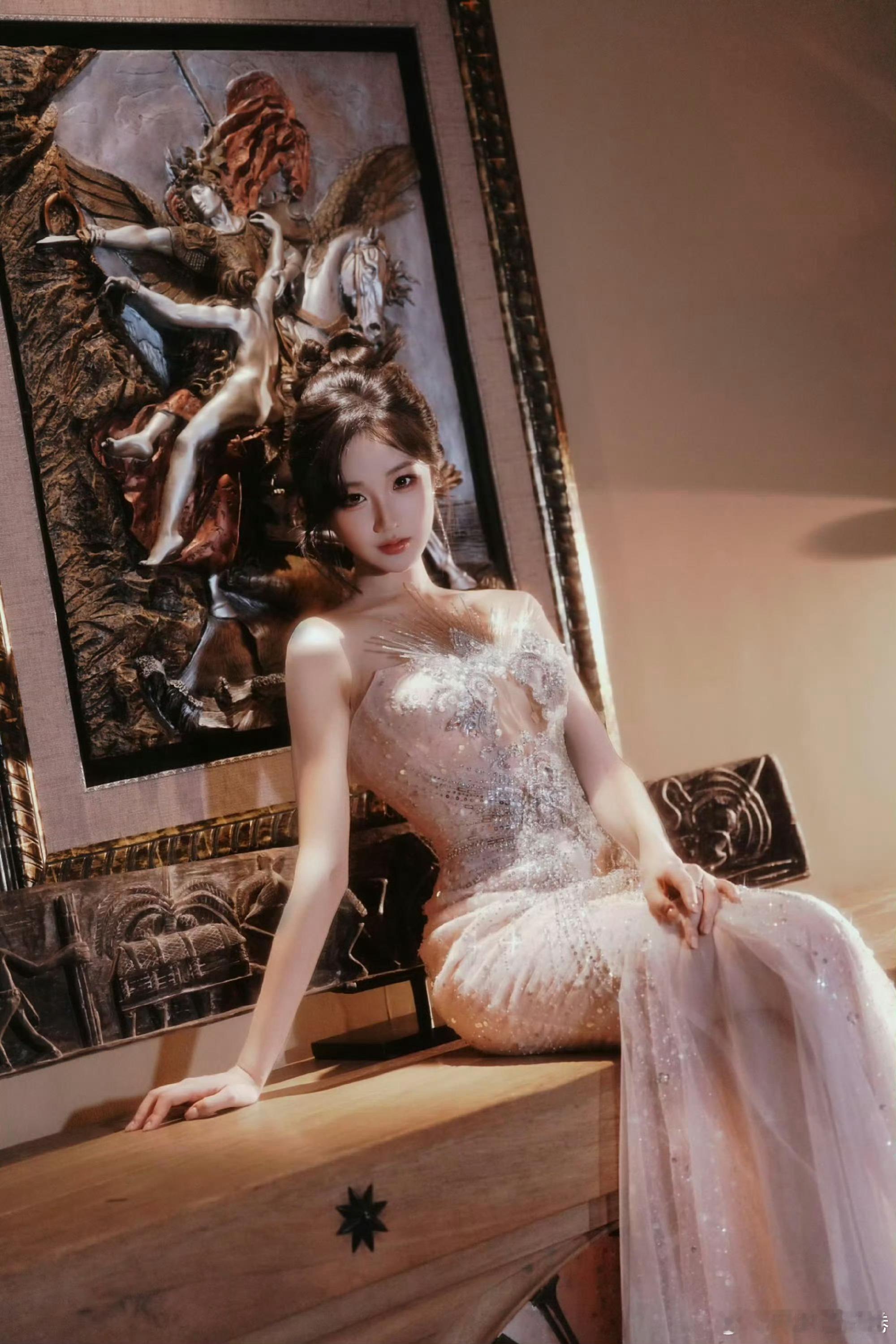 短剧女演员百花奖造型短剧女演员百花奖造型，看得出来谁有星味吗？王格格、至春禾、张