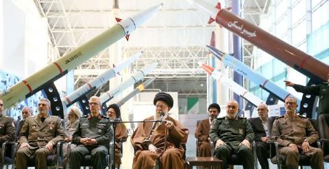 一位伊朗高级官员对路透社表示：
“这一次，我们将把美国发动的任何袭击，无论是有限