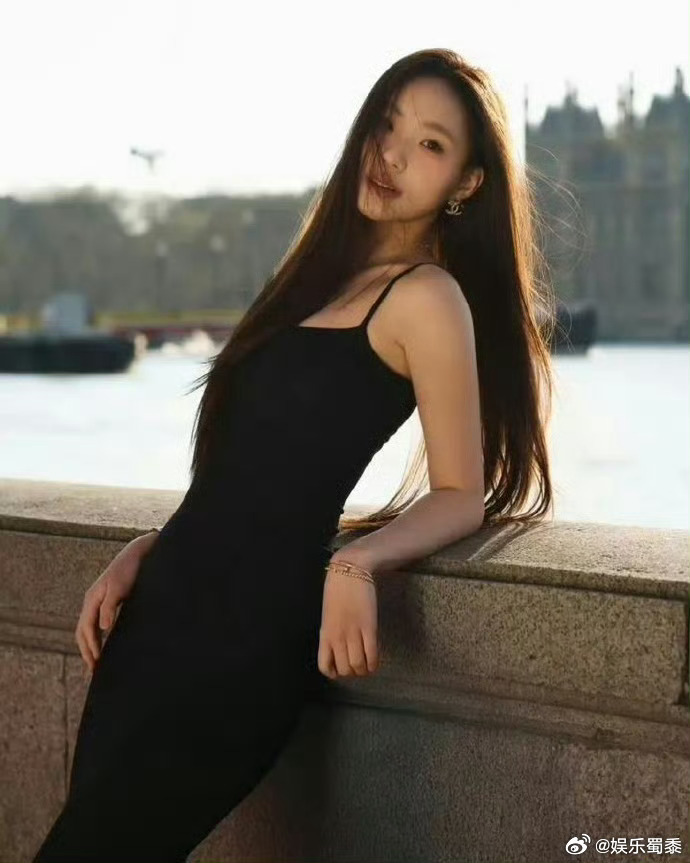 网友：小S真的生了一个林志玲出来 