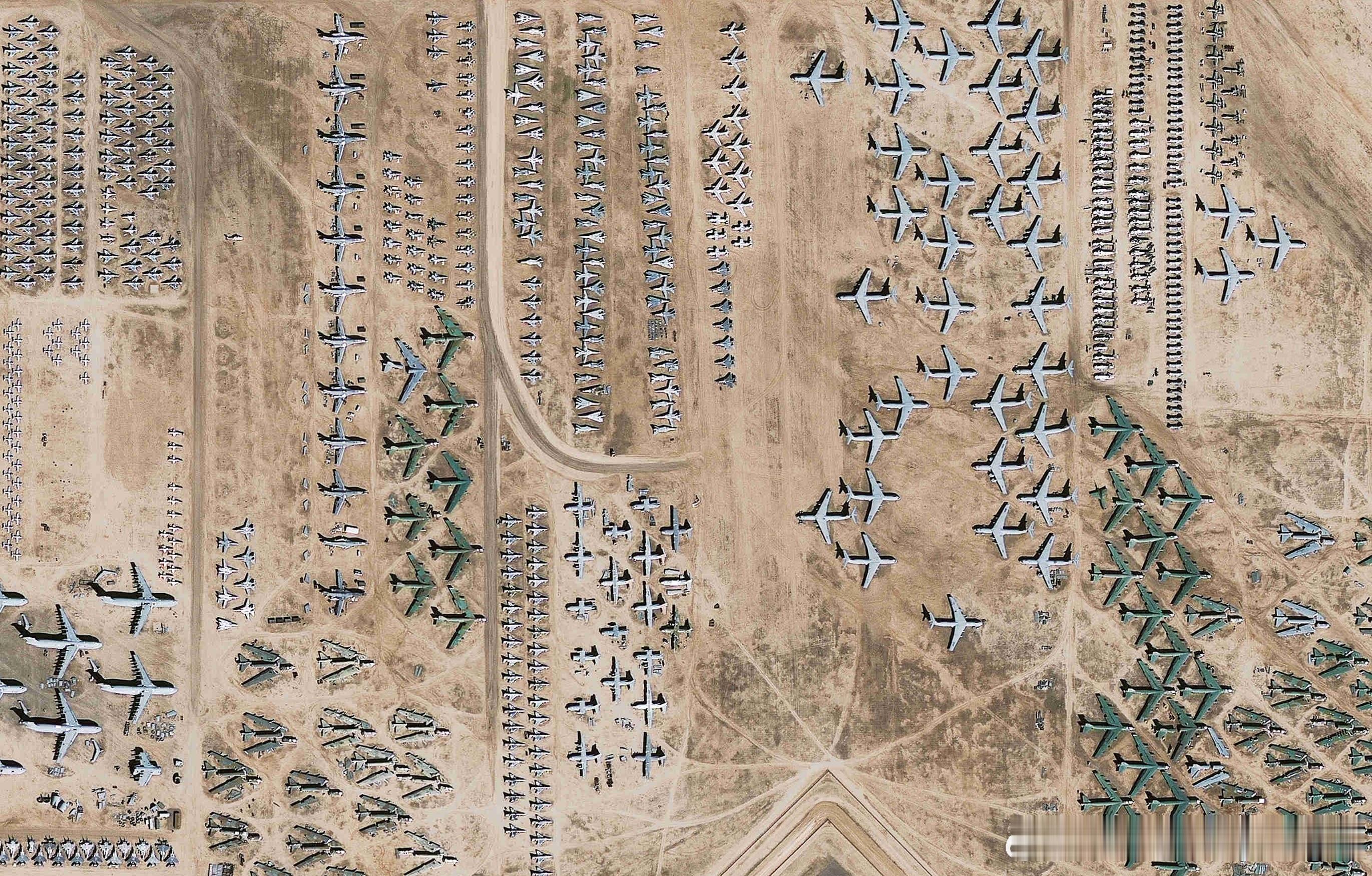 2010年从GeoEye卫星上俯瞰位于亚利桑那州Tucson图森市Davis-M