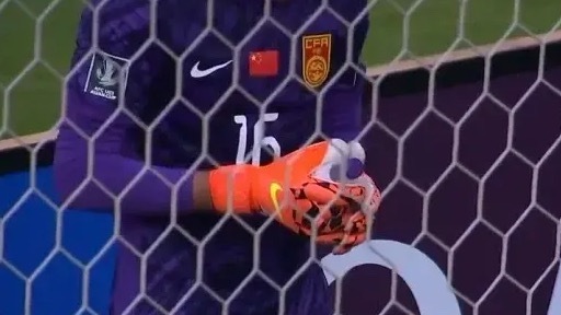 U23国足晋级亚洲杯四强 卧槽牛逼！！！进四强了！！！门将加鸡腿！！！李昊点球大