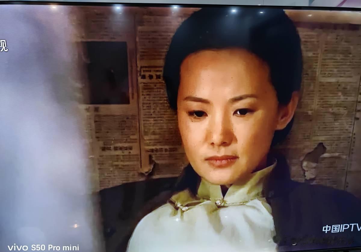 迟玉兰的暴露本就是必然
不仅观众没想到，连高彬和周乙也没想到，孙悦剑自己更没想到