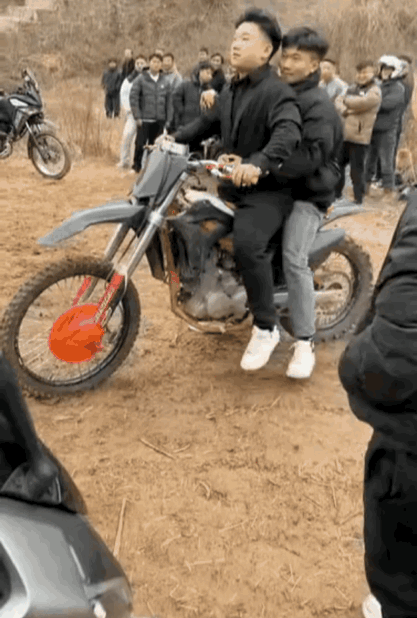 这一趟上得去就从从容容，上不去那就连滚带爬了！