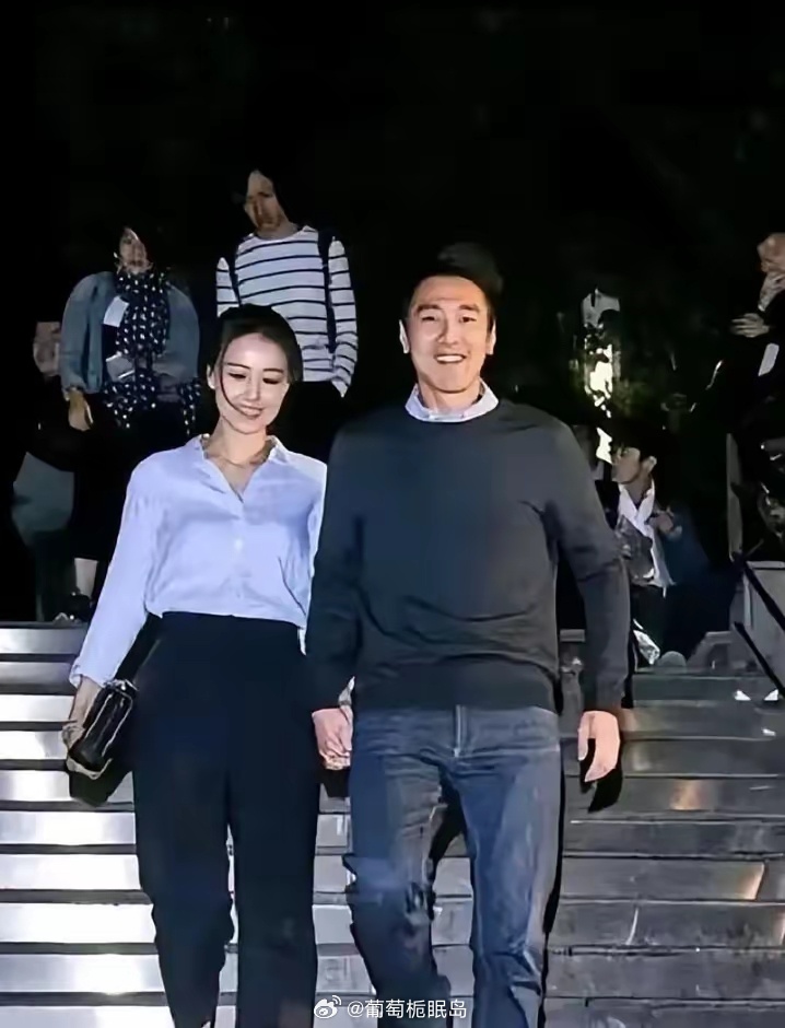 谁能想到当年很多网友并不看好这对姐弟恋，如今依旧恩爱甜蜜。要知道，当初公布恋情时
