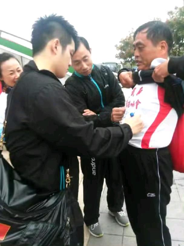 下次我也这样 ​​​[偷笑][偷笑][机智]