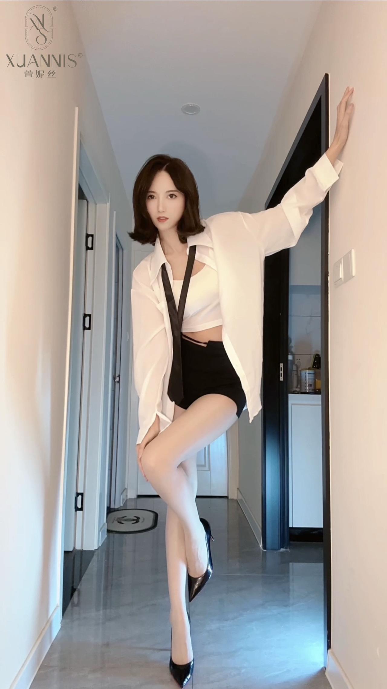 @林以萱. 萱妮丝