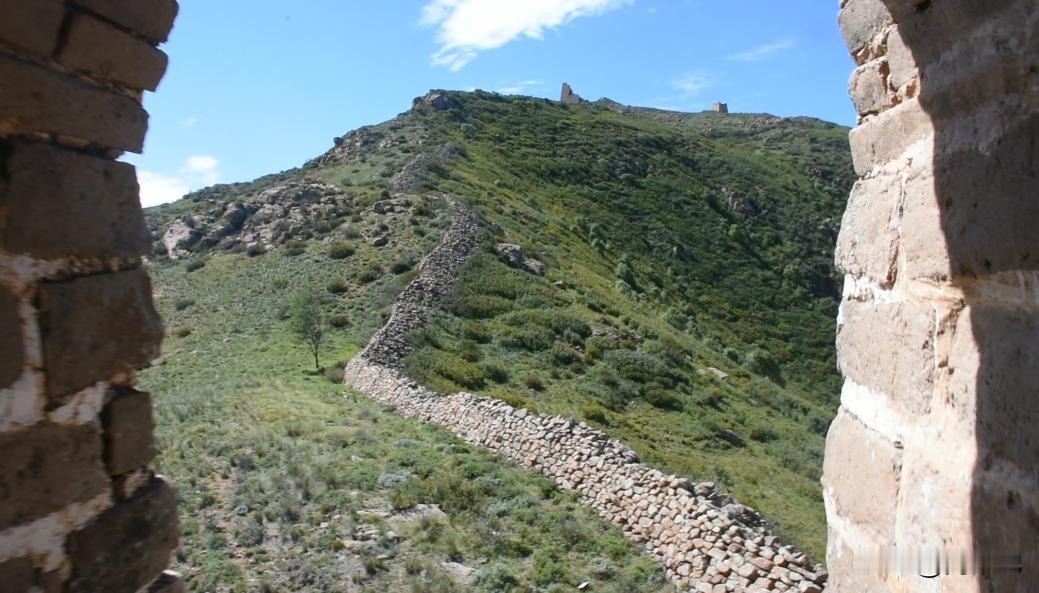不是我不爱北方，北方给我的感觉就是缺少了山水灵性，多的是荒芜和沧桑。而南方的所有