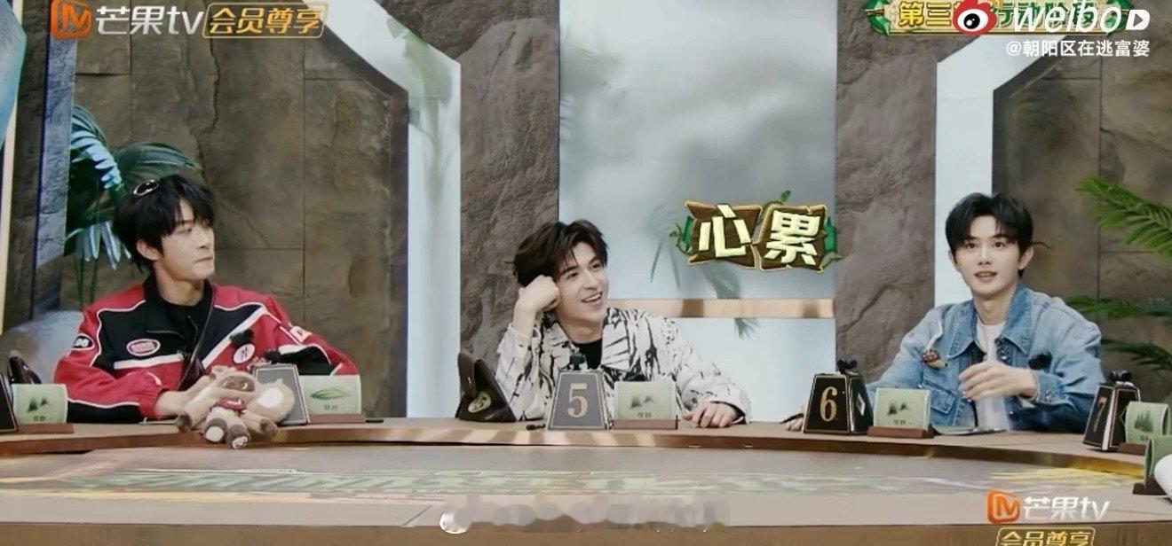 何运晨说人心难算森林进化论2025 何运晨自带综艺感Buff的原因找到了！因为他