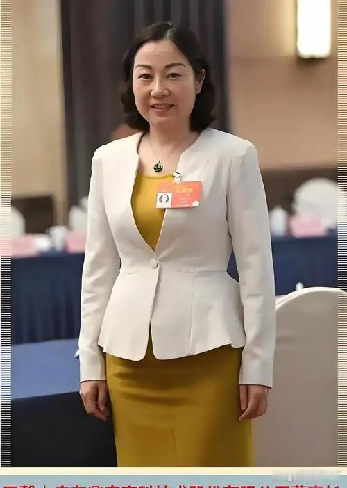 【这个女老板火了！河南“icon”大手一挥，300万年货铺满员工幸福感，网友：老