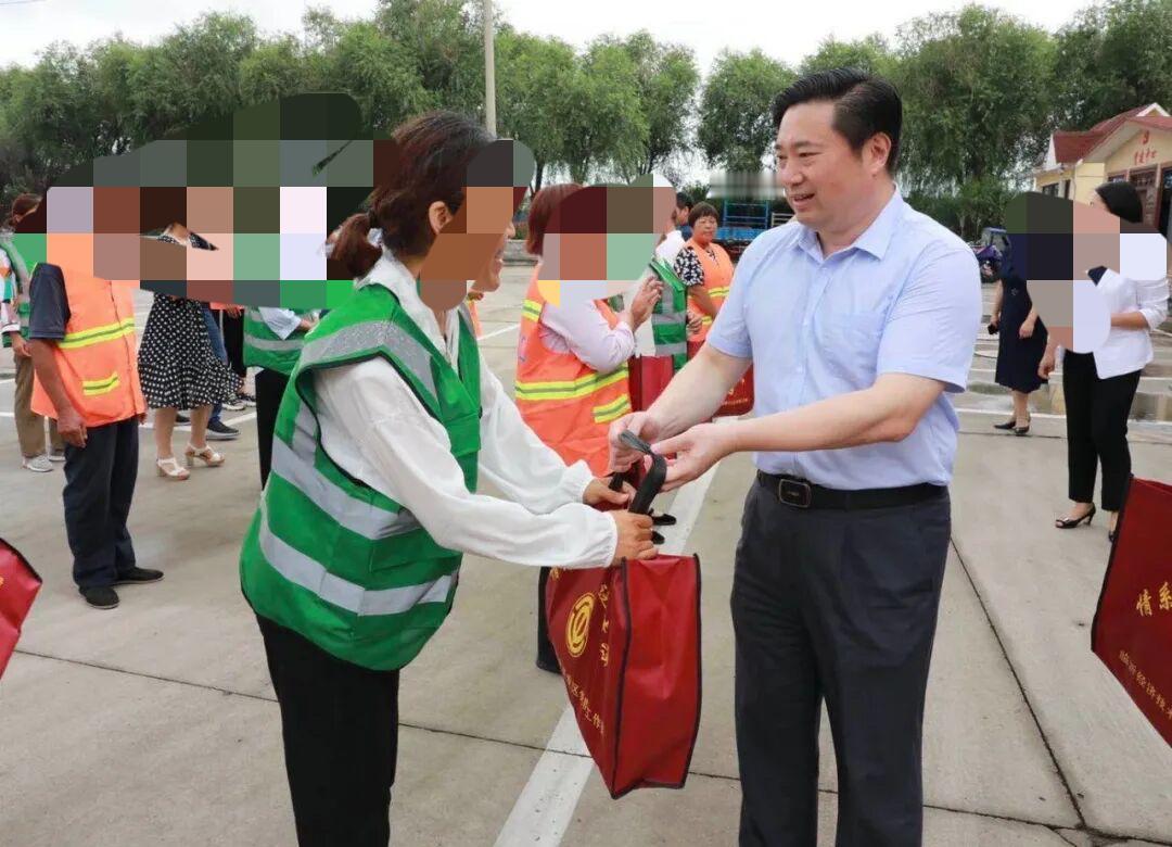 好消息！临沂足球协会迎来新掌门！最近临沂市足协换届，张潇梦全票当选新一届足协主席