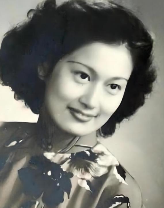 1948年，教育家叶公超与堂妹发生不正当关系，两人的地下关系被妻子袁永熹发现后，