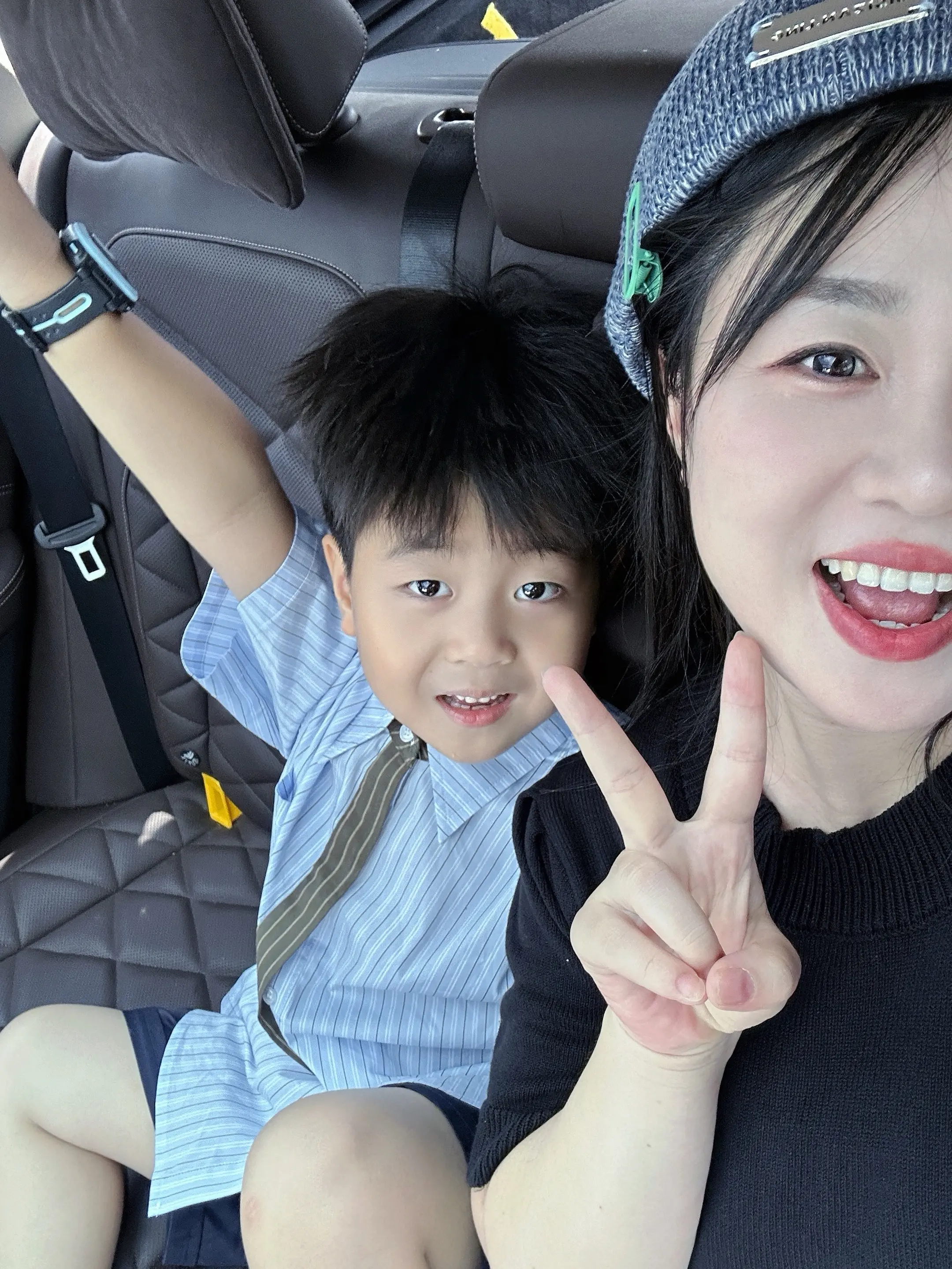 夏天马上就要结束了，儿子马上上一年级了