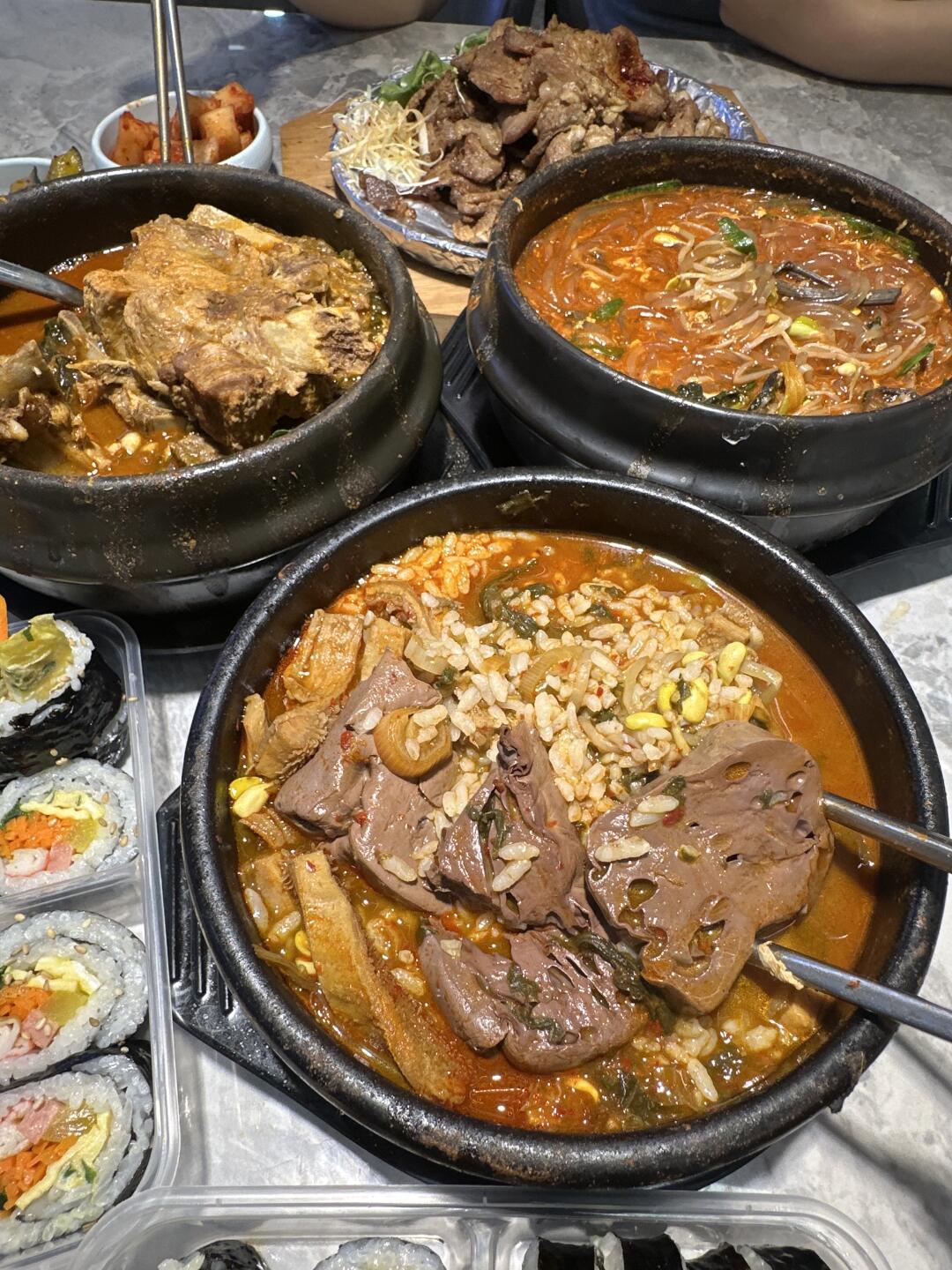 南京极品汤饭。。。。没有之一。。。。