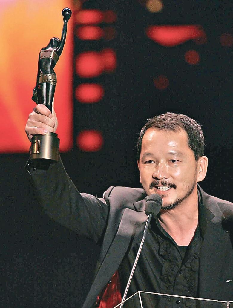 [中国赞]性学专家李银河说得很通透：“说实话，人一旦死了，他生前穿的衣服，戴的手