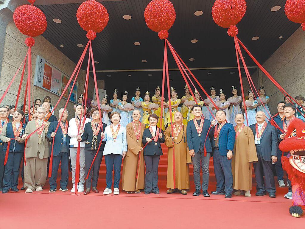 国民党杨琼璎、江启臣争取国民党台中市长提名，被形容「姐弟之争」，但16日首波协调