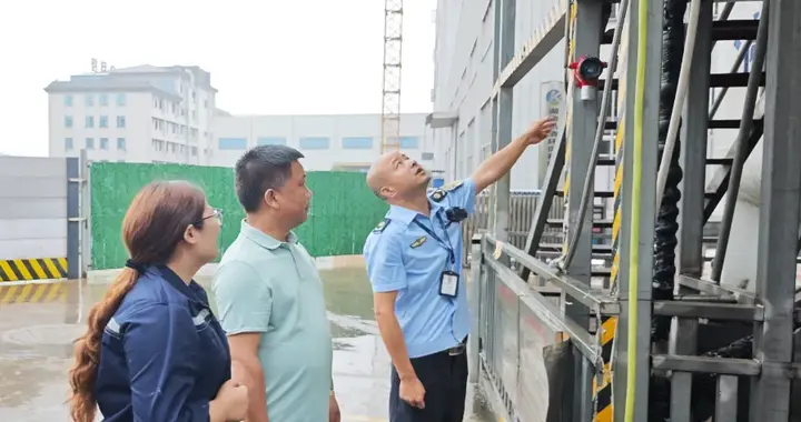严守安全底线 细查风险隐患——资阳区开展危险化学品行业安全生产专项检查