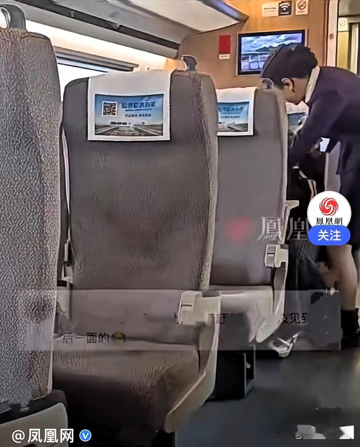 这声“我妈妈没了”，真的瞬间戳中所有人的泪点！隔着屏幕都能感受到那种天塌下来的绝