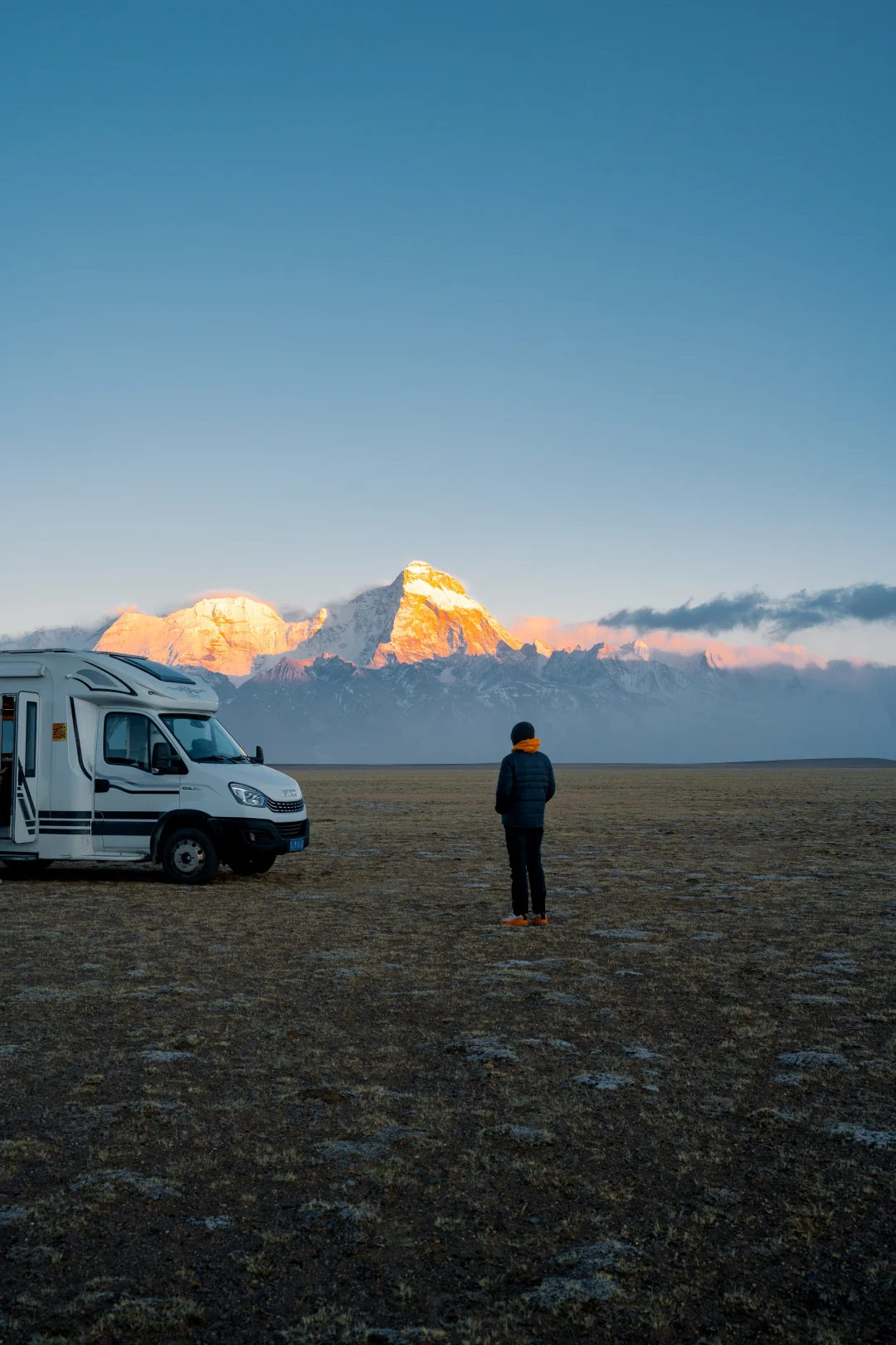 西藏房车旅行｜卓木拉日雪山下煮螺狮粉