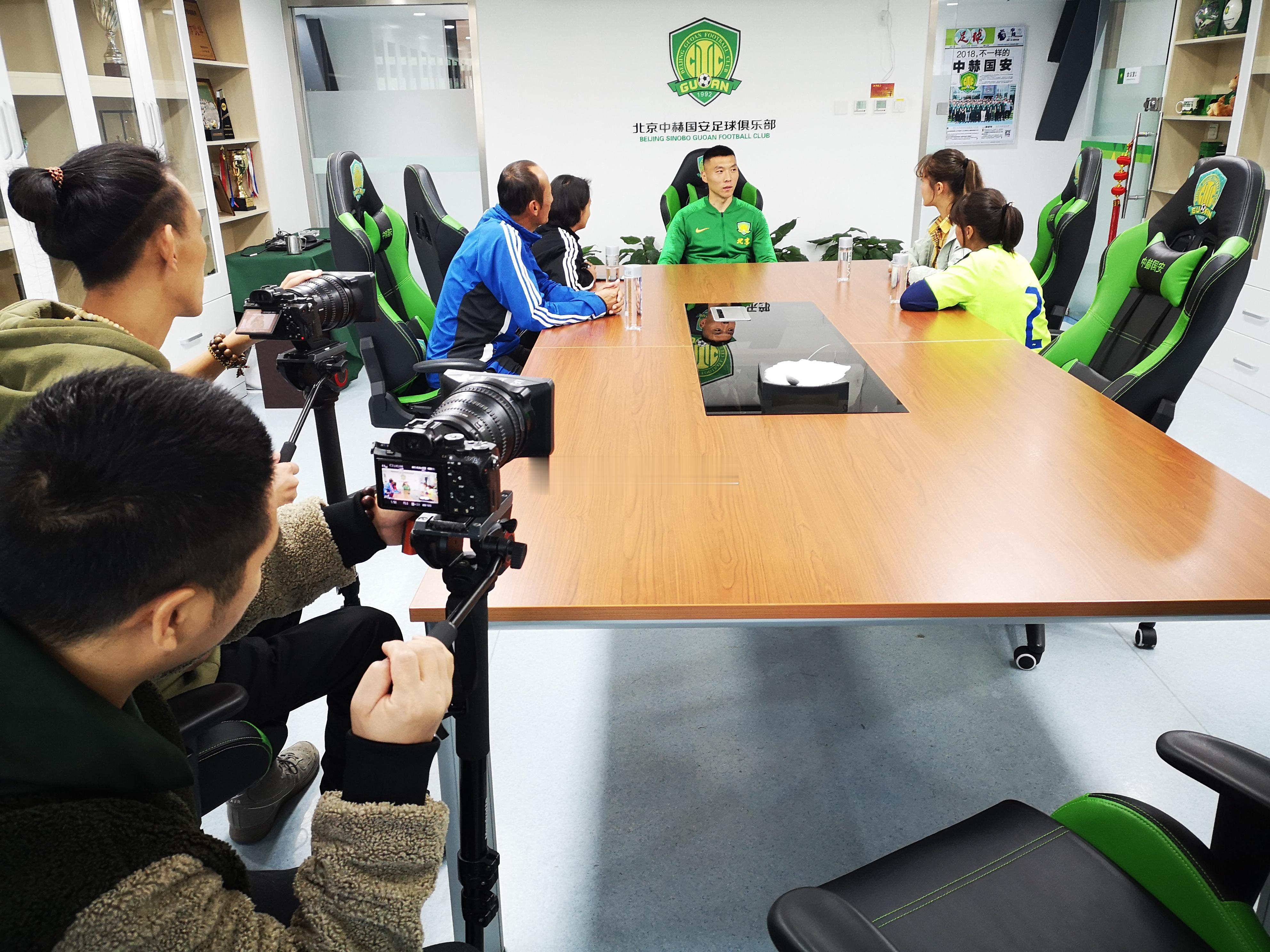 北京国安北京国安 一张老照片——于大宝。 