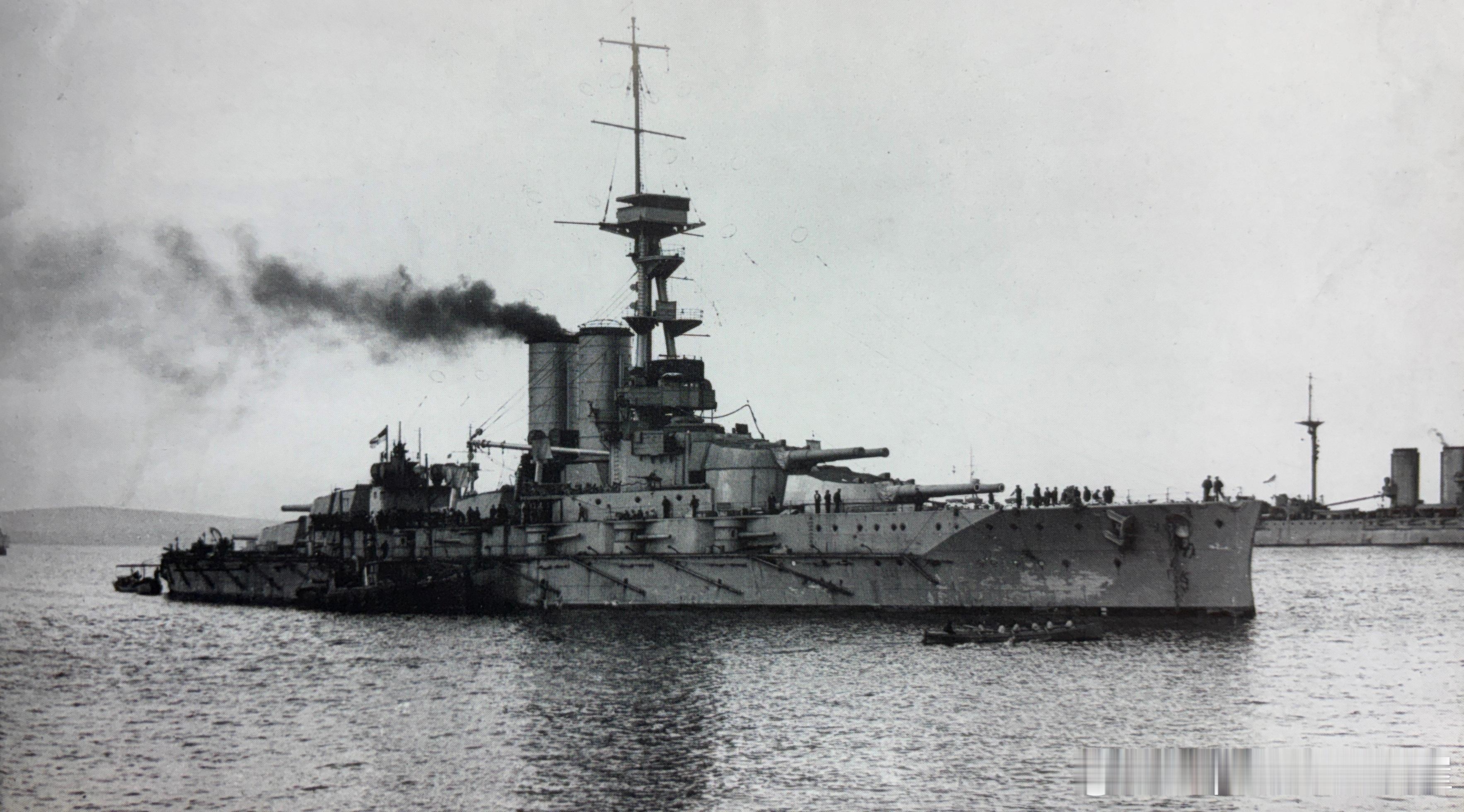 1916年暂时替换防鱼雷网的HMS Erin，1914年8月服役军事历史全触达