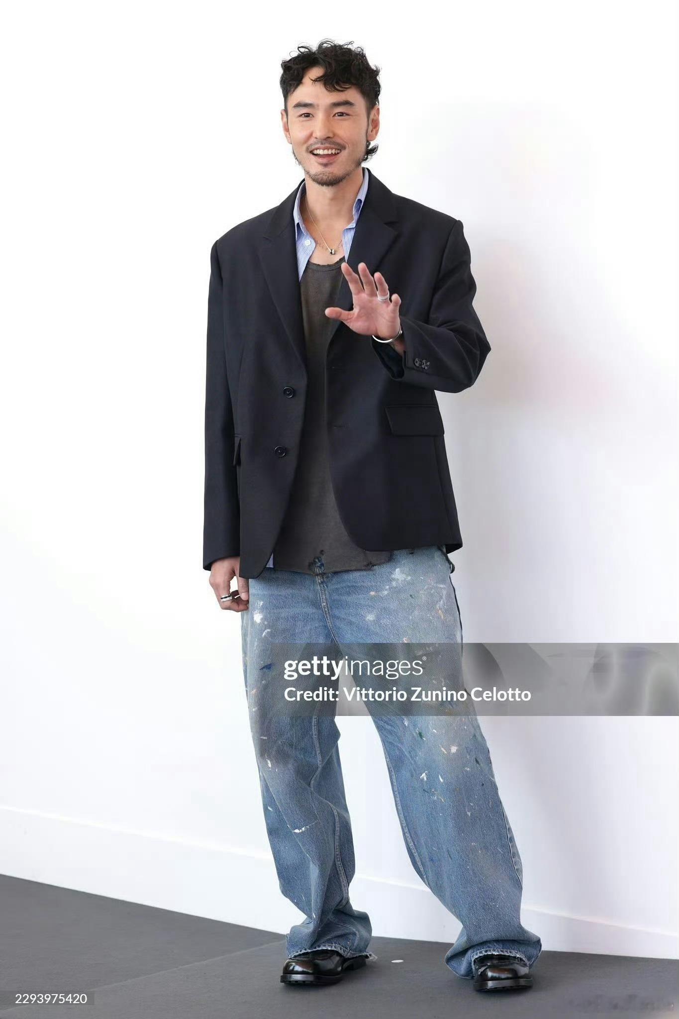 阮经天 威尼斯电影节《狂忘警探》全球首映造型in BALENCIAGA 2026