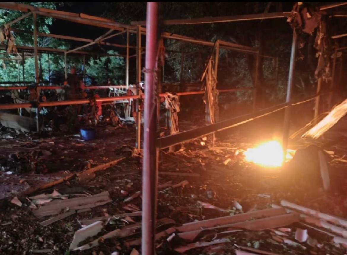 【#哥伦比亚军事基地遇袭6死31伤#】当地时间19日，哥伦比亚国防部长佩德罗·桑