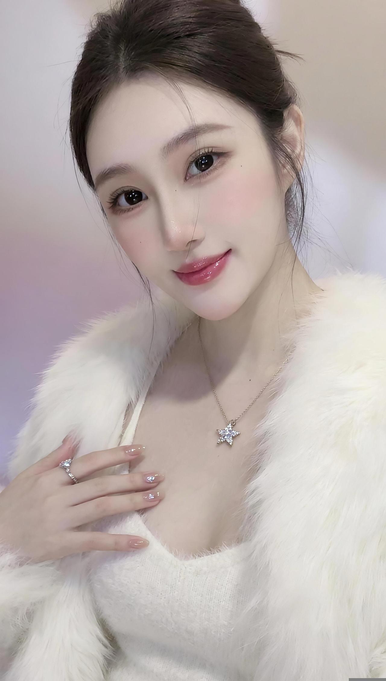 柔美白毛照 AI创作特效