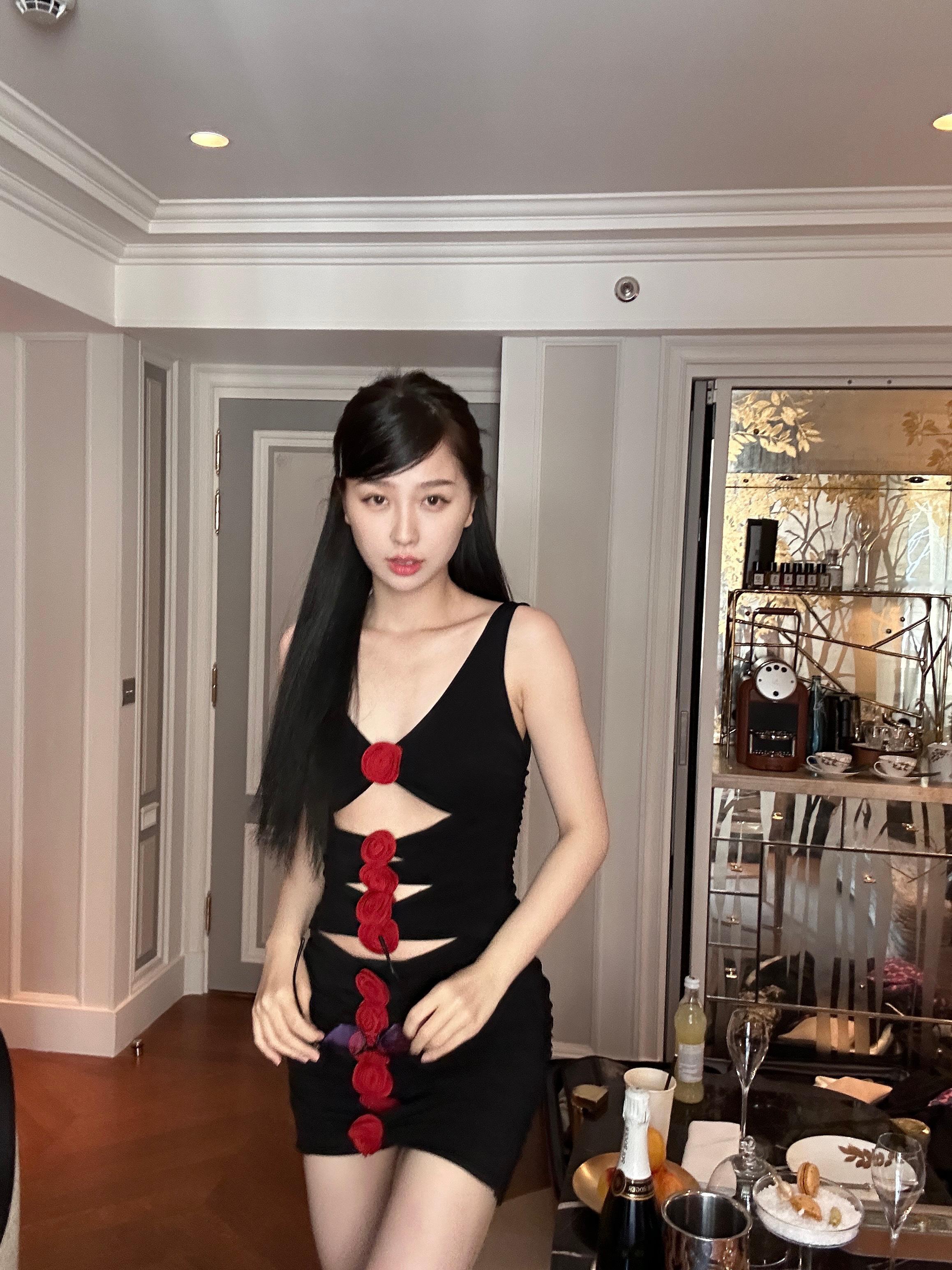 虞书欣高妹我真的好喜欢这组实况图好辣[流鼻血] ​​​