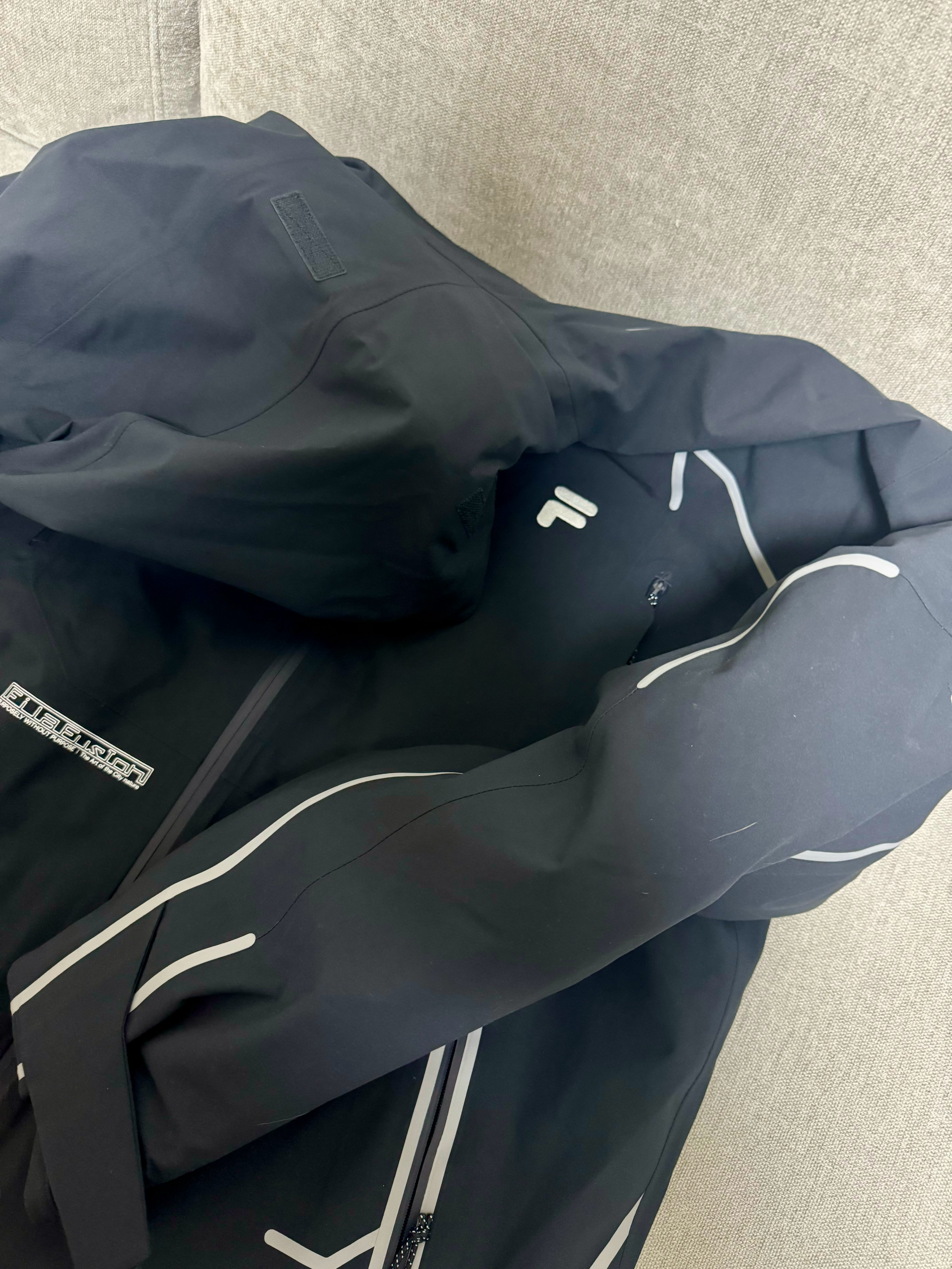 金主给买的新衣服，不得拿出来炫耀一下？ 