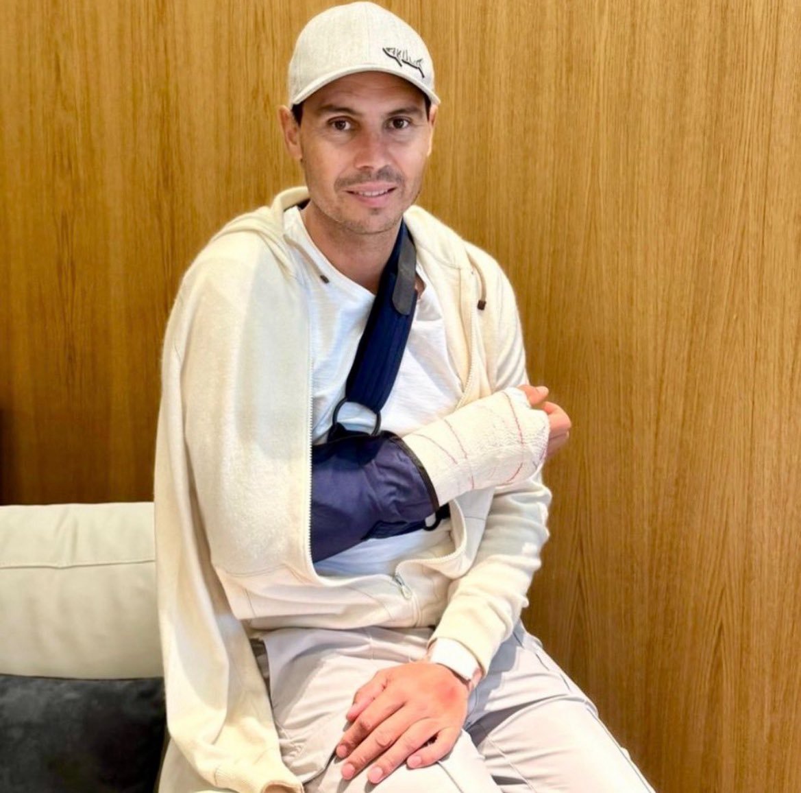 纳达尔表示自己进行了右手手术，调侃自己无缘澳网2026