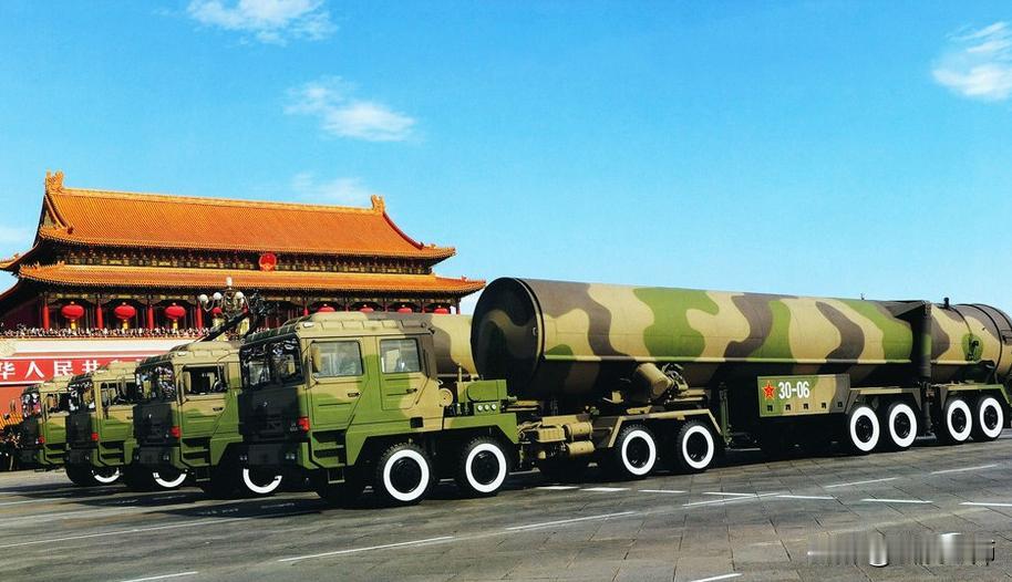 日本欠的不仅仅是一个道歉，也不仅仅是欠中国的，他是欠全亚洲、全世界的。
历史不容