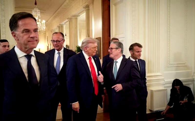 北约秘书长在谈论俄乌问题时又扯上中国，声称俄罗斯靠中国维持着战争，中国不希望俄罗