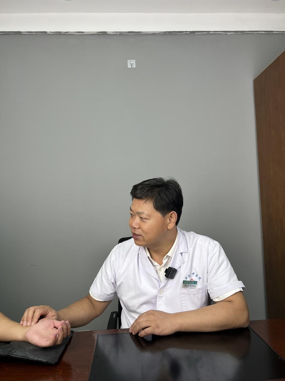 冠心病其实就是肝郁血淤，不要治复杂了，教你对付他
冠心病其实就是一团瘀，没必要直