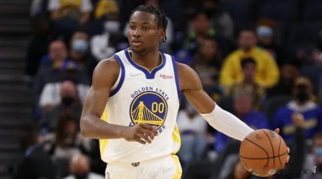 库明加这个小伙子年纪轻轻真的是一点血性都没有。之前被管理层和科尔无限DNP，巴特