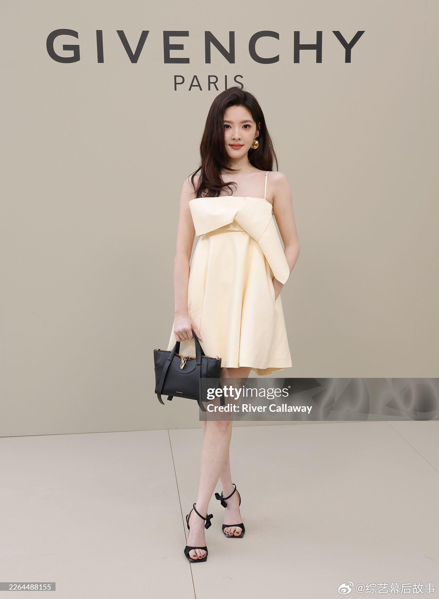 Givenchy生图Givenchy大秀生图章若楠 G社都挡不住的美 章若楠黄色