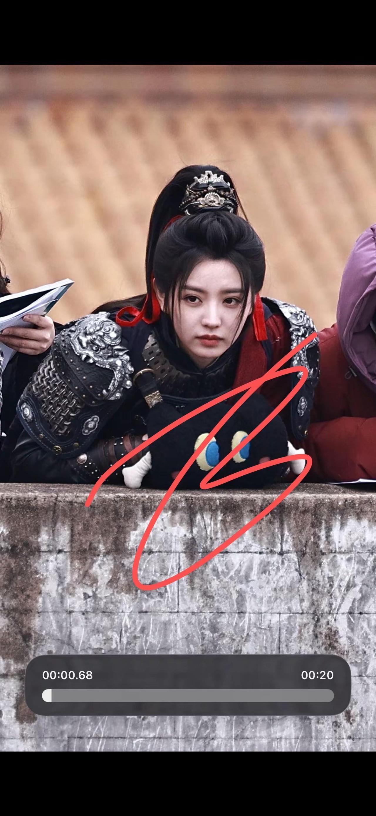 田曦薇，张凌赫，林沐然，孔雪儿库存花絮。田曦薇 张凌赫 孔雪儿