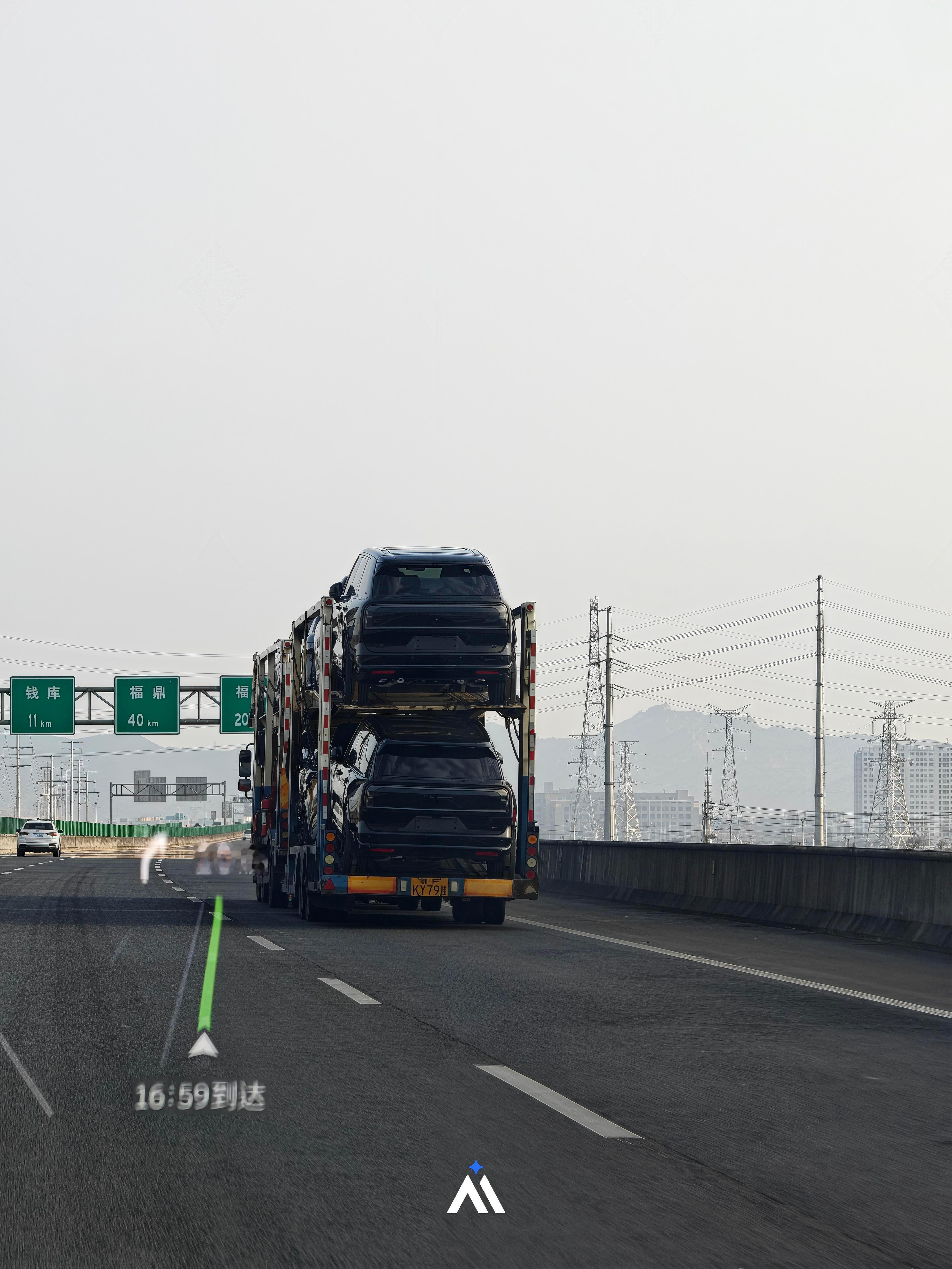 这几天遇到了好几车的极氪9X，让我开走一辆不过分吧