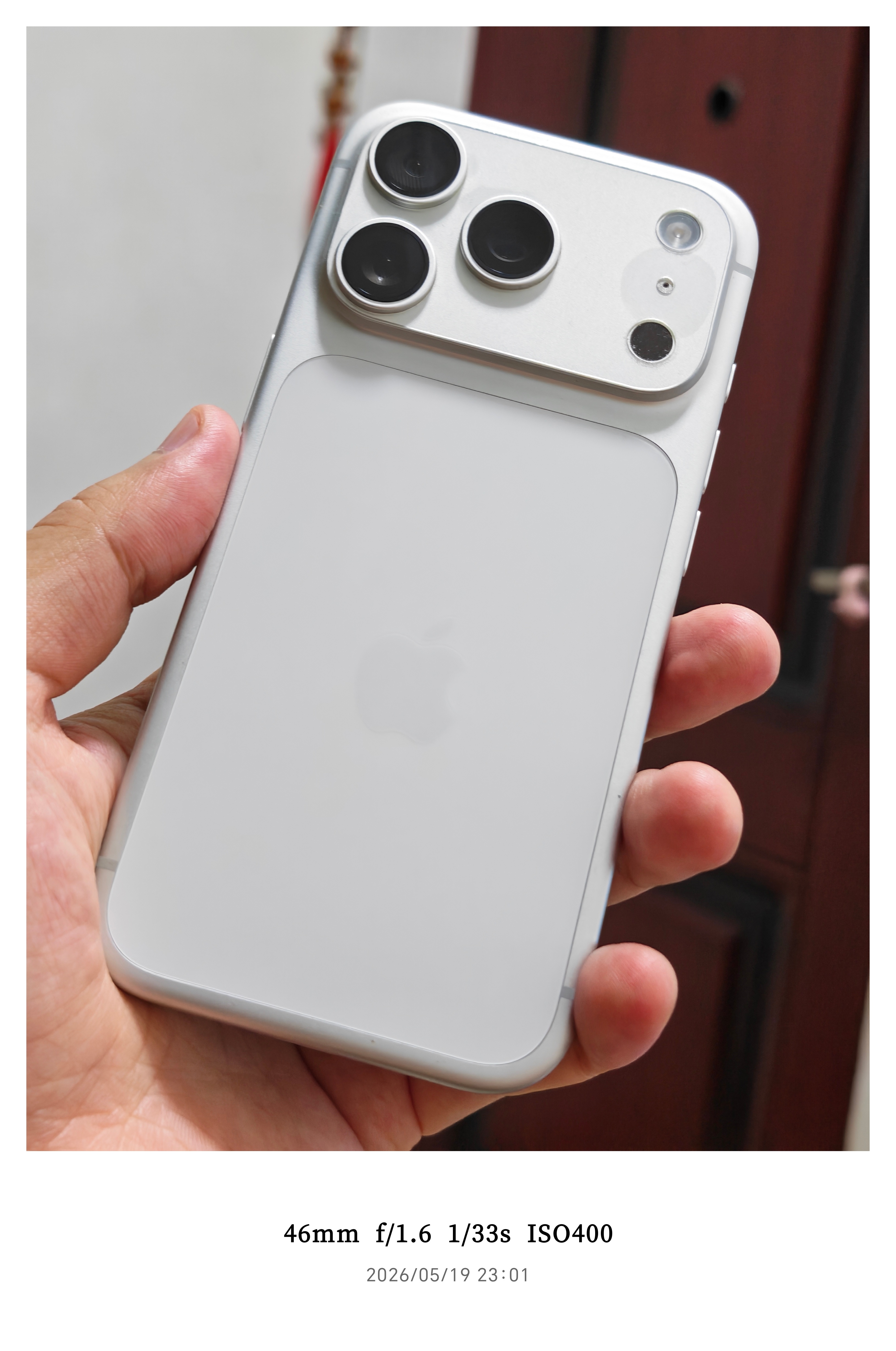 iPhone或重回钛金属哈哈，iPhone17 Pro的铝合金实属不太耐糙，所以