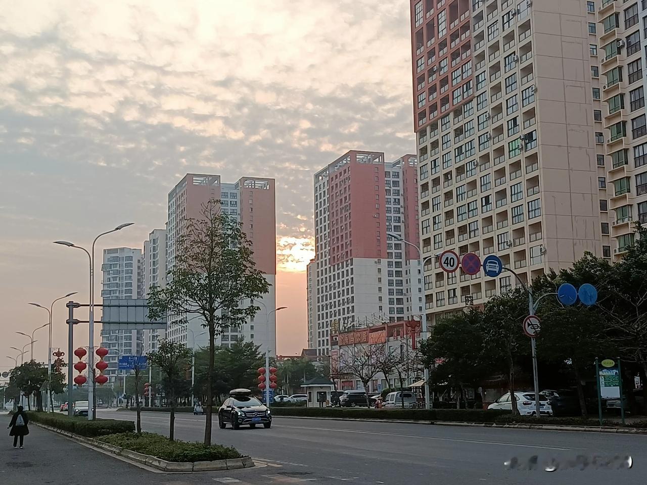   这几句话，连老师都不敢相信

1，只要你好好学习，就能考上清华北大。
2，严