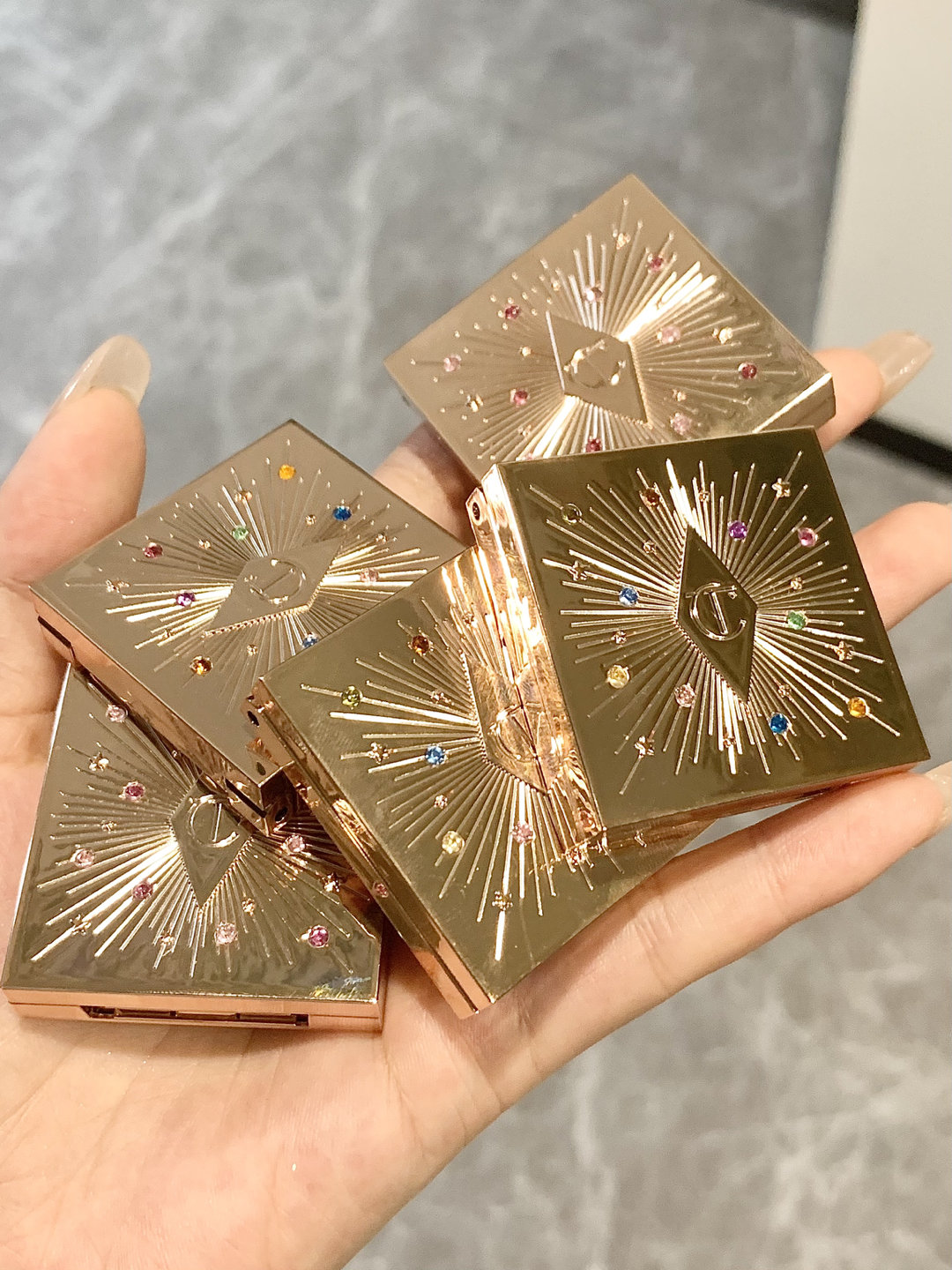 浅浅欣赏一波……是碎钻来的[心] 