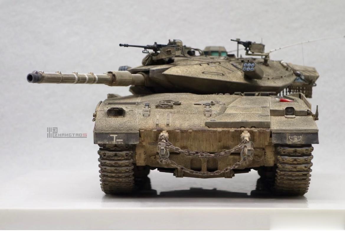 梅卡瓦坦克细节展示！弹簧悬架+六个负重轮，碟型炮塔非常靠后，看上去挺大其实大部分