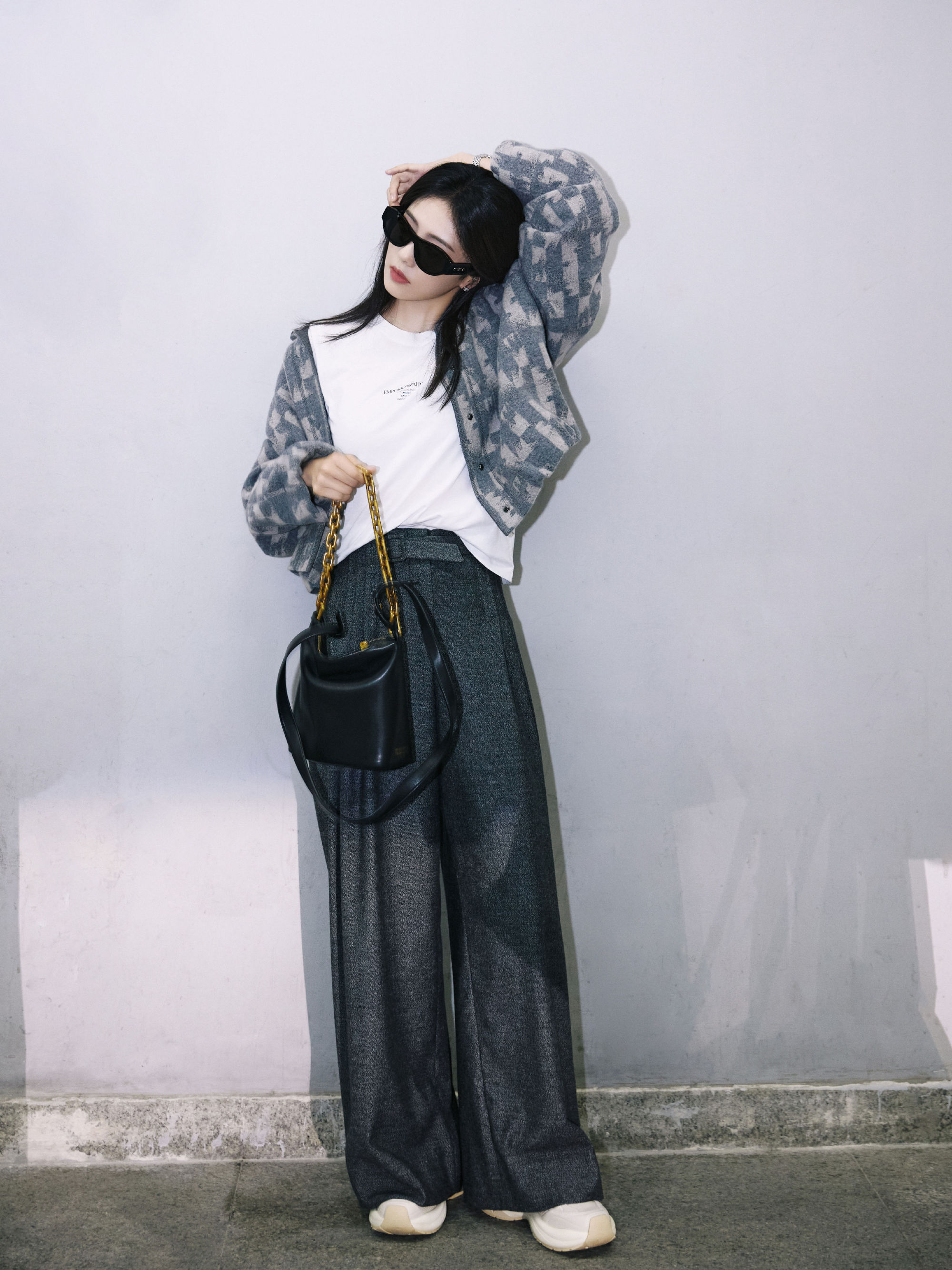白鹿 × 米兰时装周 启程米兰！演员将受邀出席 Emporio Armani 2