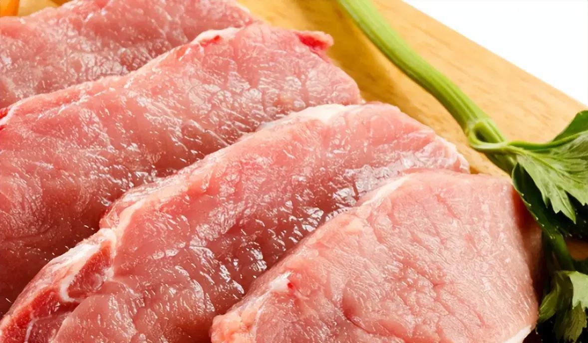 韩国农历新年快到了，首尔超市里肉蛋米价格却集体飙升，让不少家庭直呼过节预算吃紧。