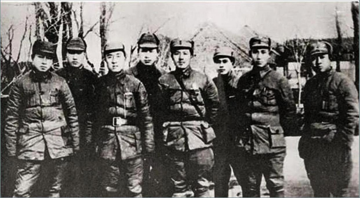 1941年，聂荣臻带近万八路军被7万日军围困，他没开一枪，只放飞一群麻雀，两百鬼
