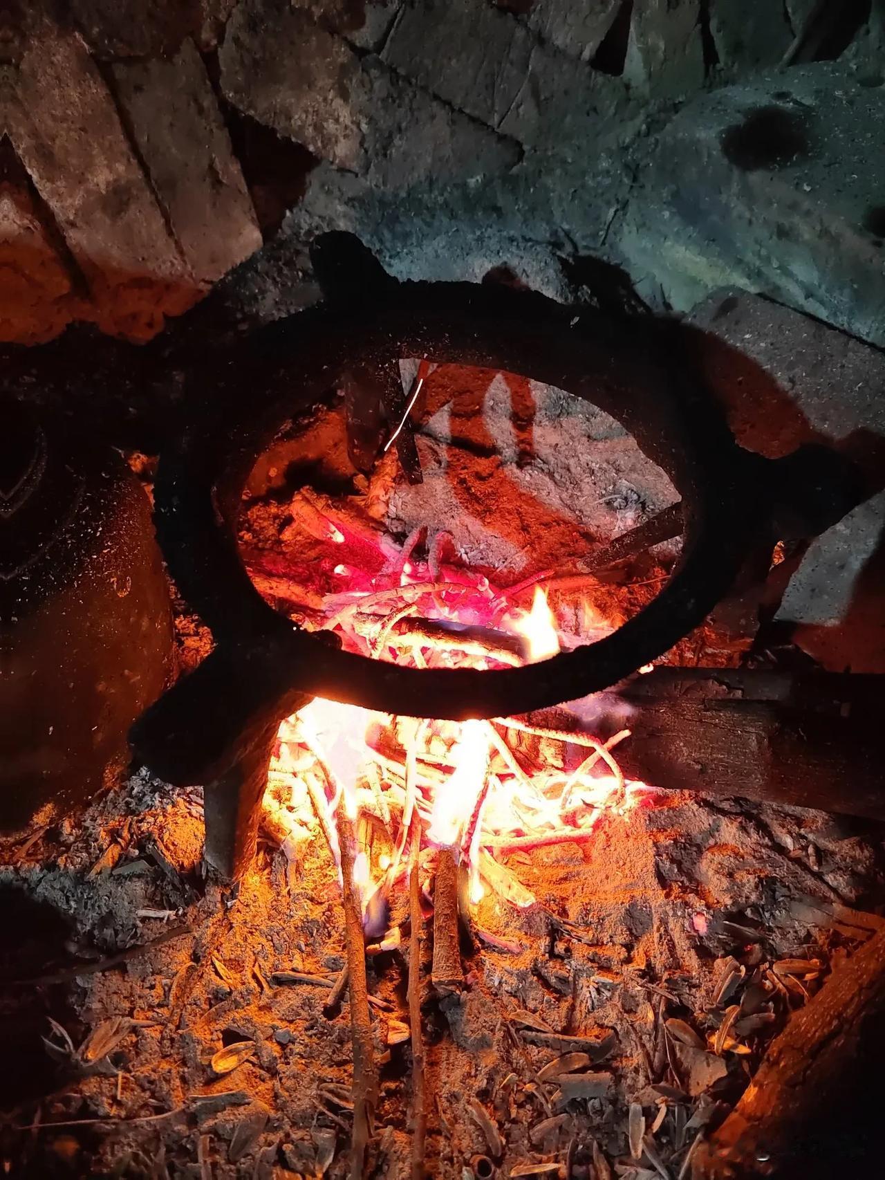 赏璀璨烟火我正在参加天南地北大拜年春节活动，完成任务可瓜分80万元，最高得202