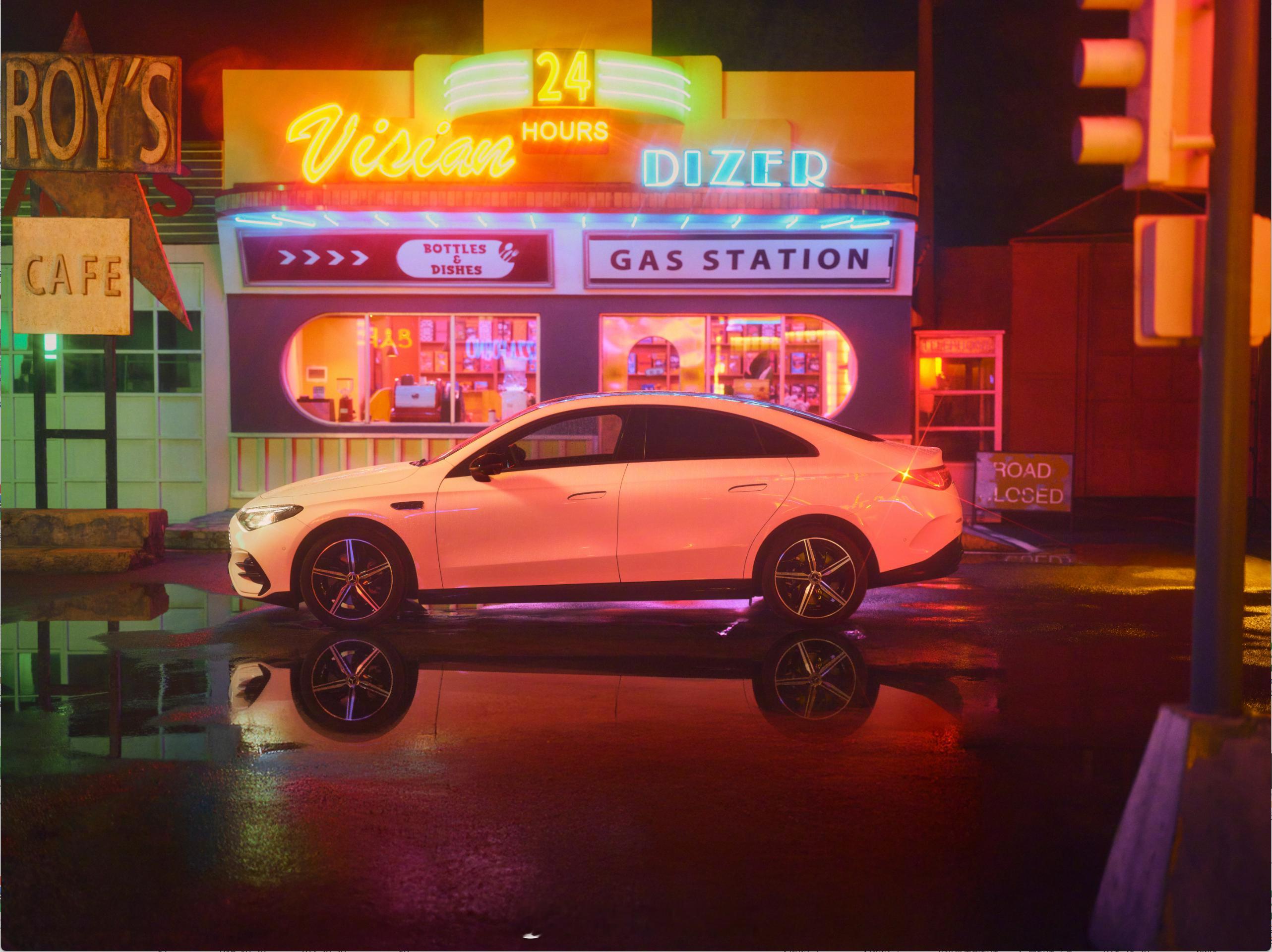 平替很好但我选奔驰 今天奔驰纯电CLA上市就不扫兴了；等改天的，我盘点下康林松的