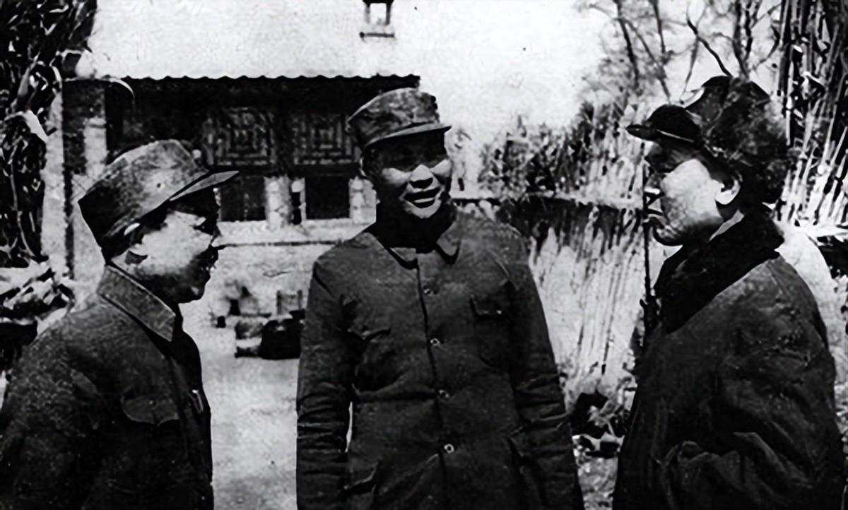 开国将帅中的八位陈姓将军分别是谁，他们都获得了哪些军衔呢？
1955年9月27日