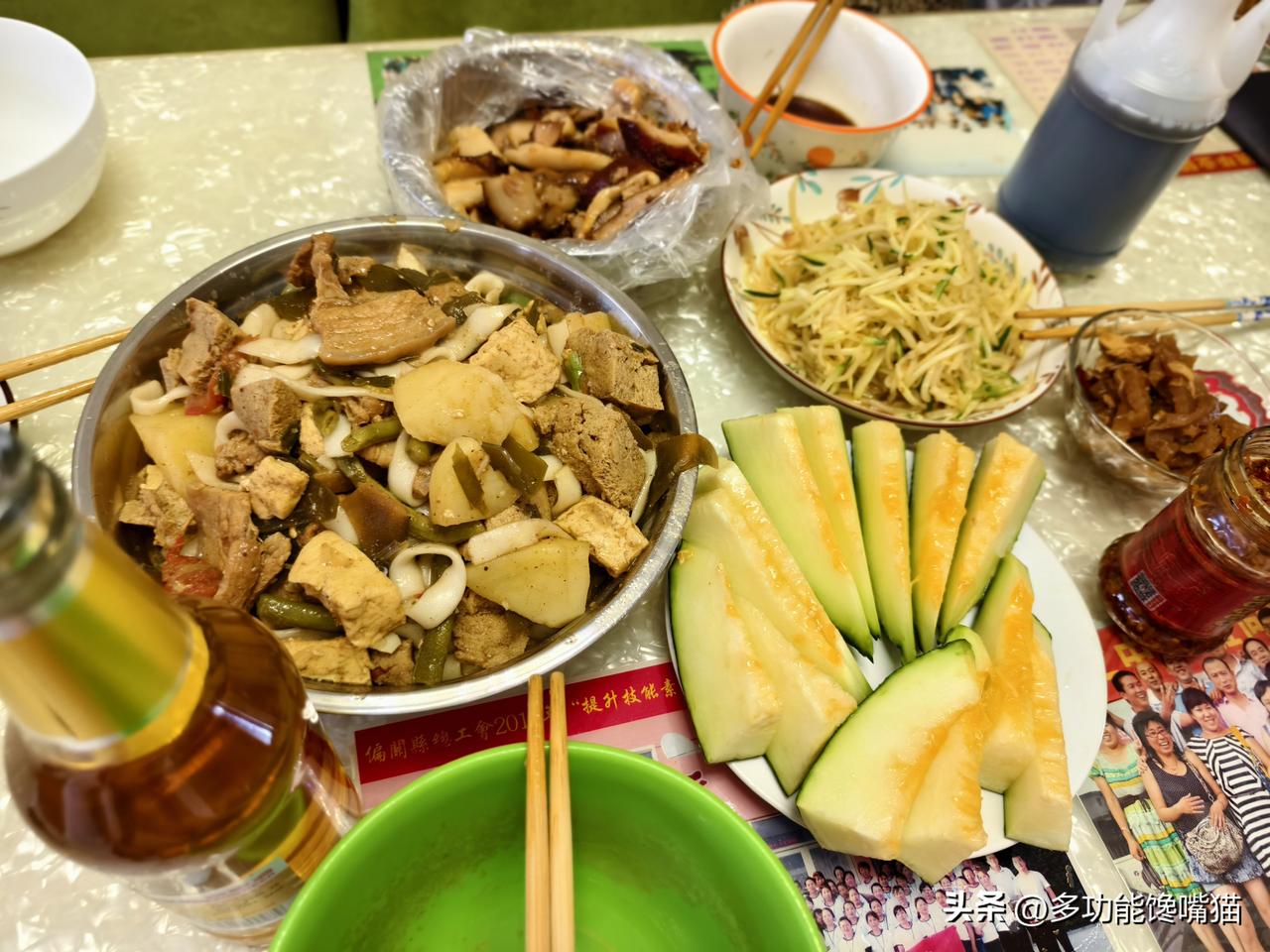 夏日生活打卡季 山西偏关猫姐平时就是那种大大咧咧的人，身边的闺蜜也是不拘小节的那