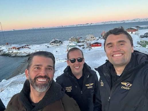 我突然想起查理柯克还去过格陵兰呢。