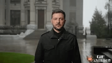 🇺🇦泽连斯基总统2025年11月21日在“尊严与自由日”向全国发表了庄重而紧